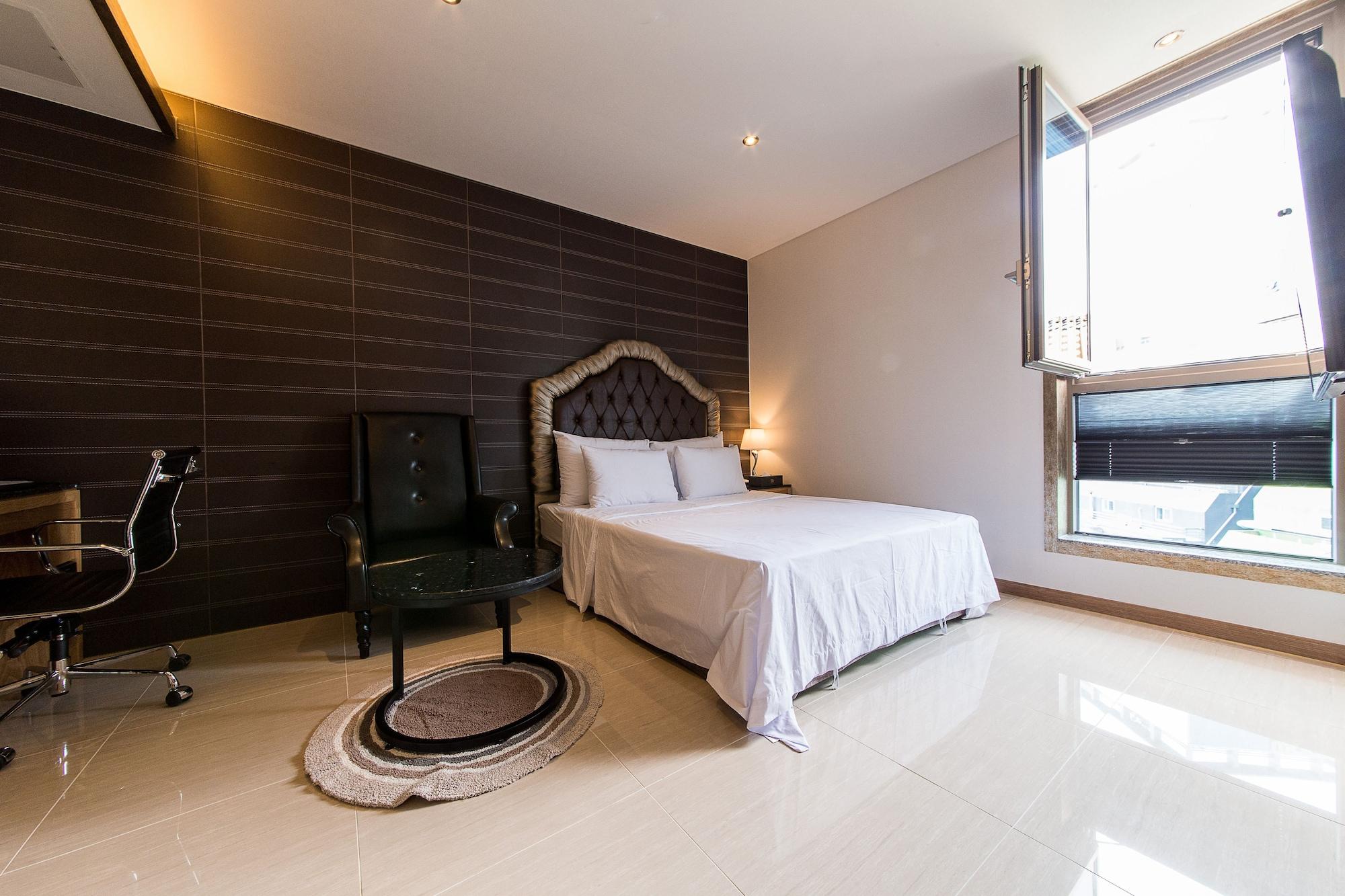 Boutique Sb Yeouido Seoul